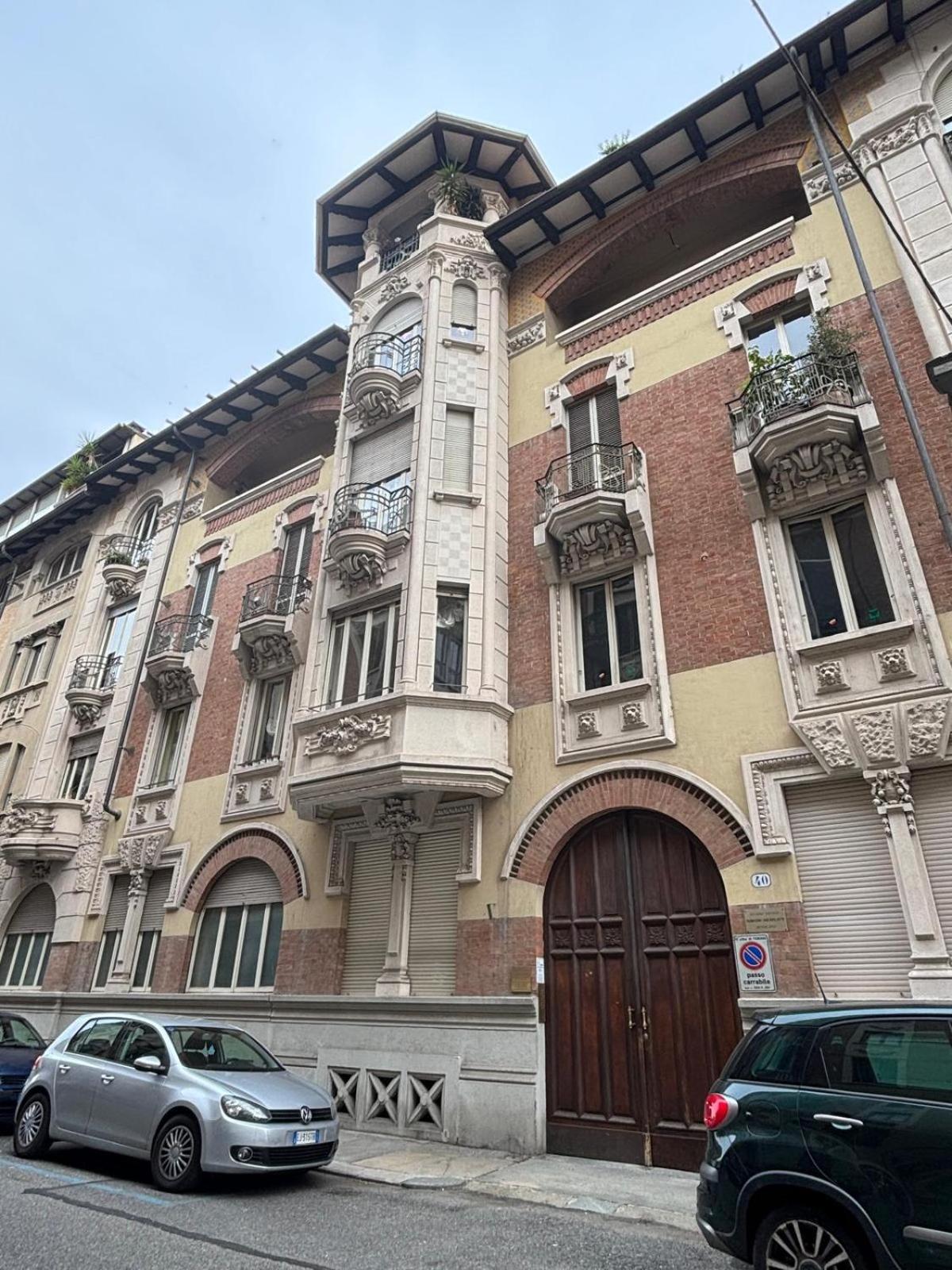 Appartamento Eleganza Liberty A Due Passi Da Porta Susa E Metro Torino Esterno foto